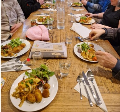 Sfeerimpressie van Contacttafel bij SOOZ