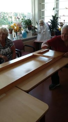 Sfeerimpressie van Gezellig samen sjoelen op woensdagmiddag bij  Stichting Het Baken