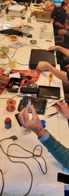 Sfeerimpressie van Repair Café Amstelhuis bij  Combiwel