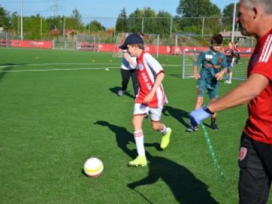 Sfeerimpressie van Voetbal voor visueel beperkten / blindenvoetbal bij Sportclub Only Friends