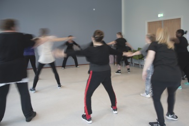 Sfeerimpressie van Zumba bij  Buurtteam Amsterdam Noord